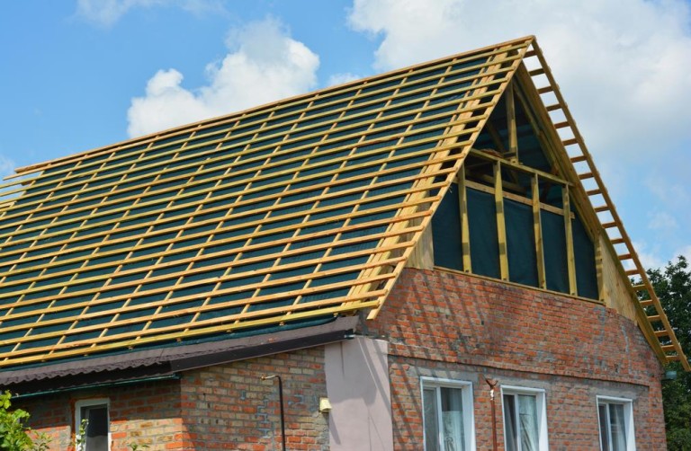 Isolation de toiture à Montigny-Lengrain : techniques pour un foyer économe