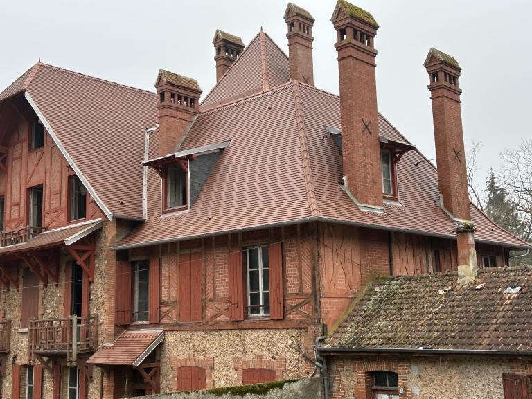 Rénovation de toiture à Montigny-Lengrain, quand savoir-faire rime avec durabilité